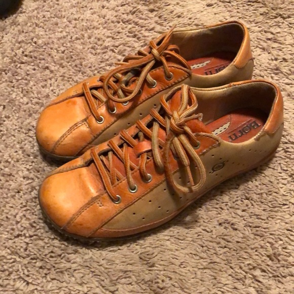 Cute comfortable Orange & brown leather shoe. - Picture 2 of 4